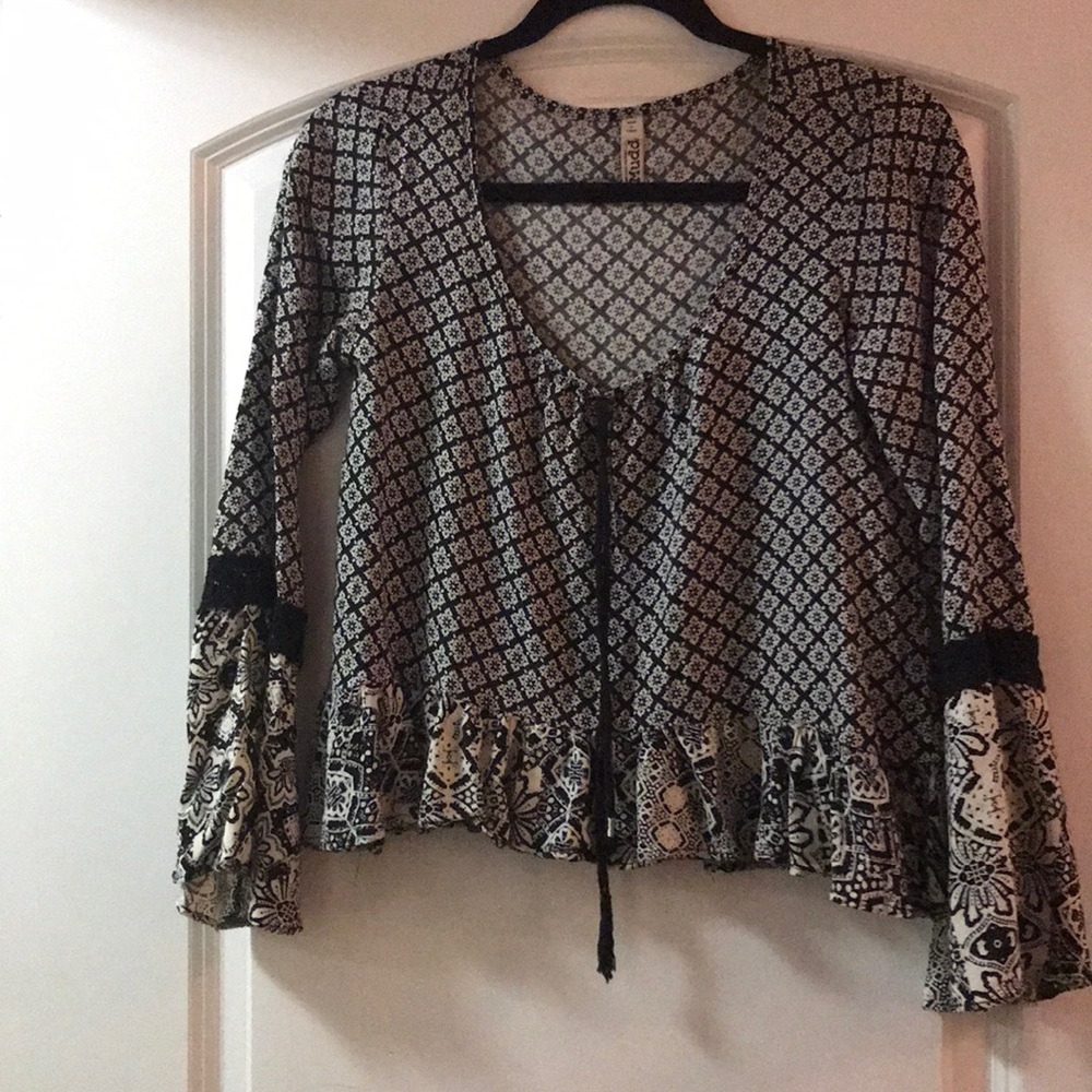 Black and White Peasant Mudd Top